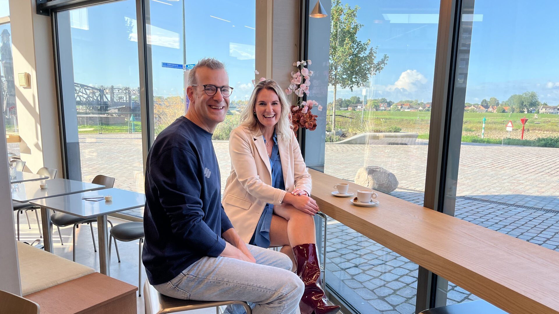 Michel Kolenbrander en Liza Luesink van Duwtje